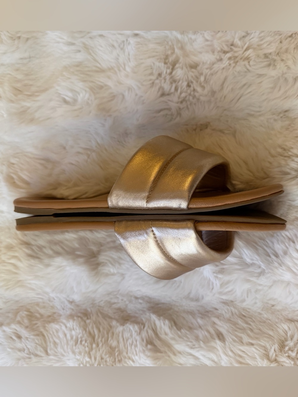 PRICE FIRM. Beek size 9 sugarbird Metallic Gold Slide Sandals. Great condition! - Picture 3 of 8
